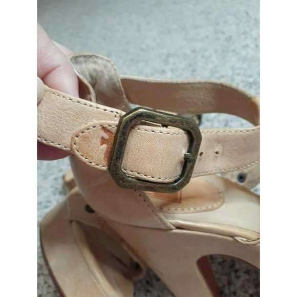 Frye Leather Catrin Trapunto Strappy Heels 9 - Picture 10 of 10